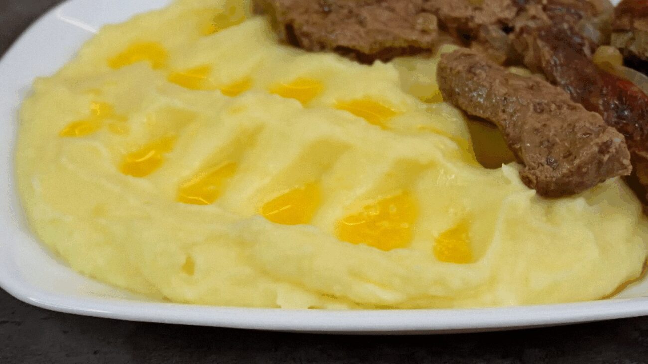 Кулінари розповіли, що додати до картопляного пюре замість масла та вершків. Фото: скриншот з відео Кулінари розповіли, що додати до картопляного пюре замість масла та вершків. Фото: скриншот з відео