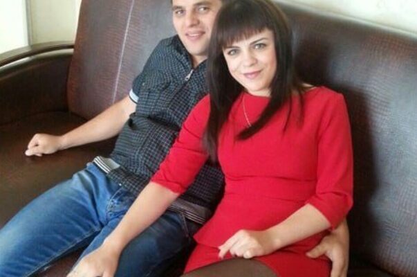 Я вже 10-тий рік працюю в Італії. Доглядаю одну стареньку сеньйору, яка живе сама