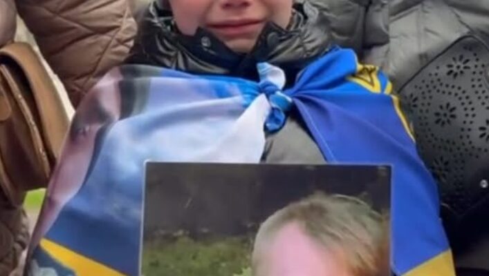 Сьогодні на обміні сталося те, від чого холоне кров. Маленький хлопчик з фото…