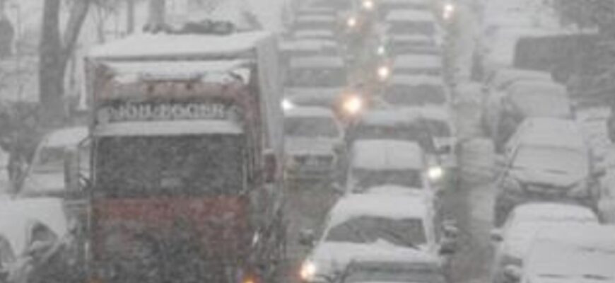 Невже все замете… Щойно повідомили якою буде погода на Великдень: до чого готуватися…