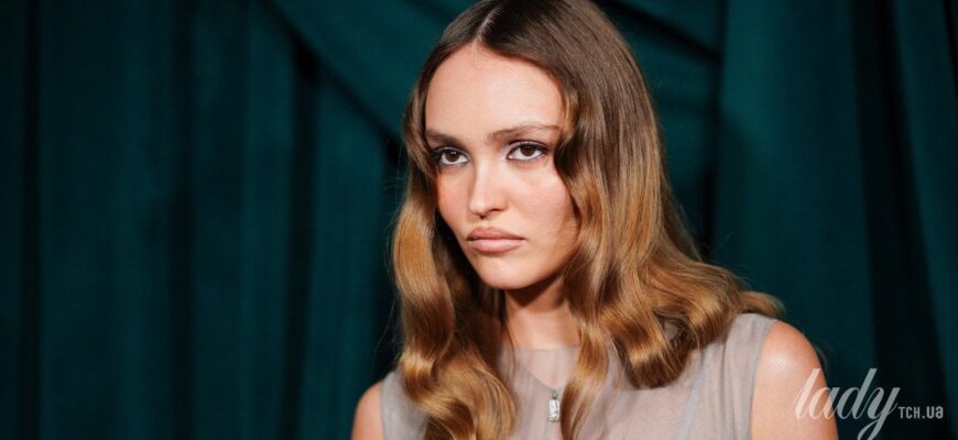 Селфі битва — чому міленіали не готові відмовитися від “качиних губ” і що означає вираз обличчя “качкодзьоб” Селфі битва — чому міленіали не готові відмовитися від “качиних губ” і що означає вираз обличчя “качкодзьоб”