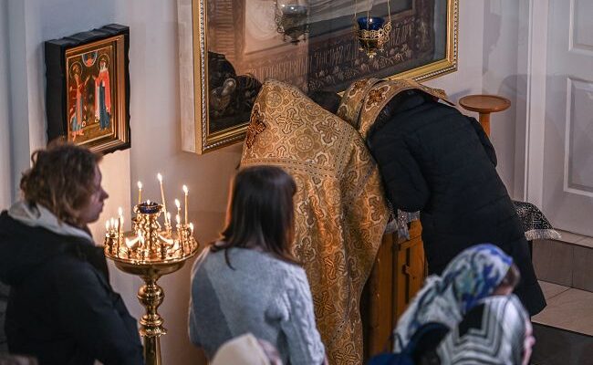 Сповідь обов’язкова “до Великодня”? ПЦУ пояснила, коли та як треба каятися у гріхах