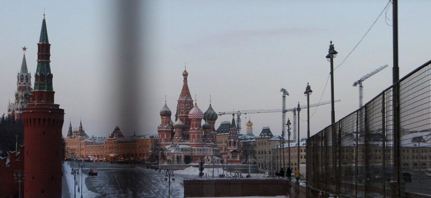 Все почне руйнуватися, – ексречник НАТО відповів, що спричинить бунт у Росії Все почне руйнуватися, – ексречник НАТО відповів, що спричинить бунт у Росії