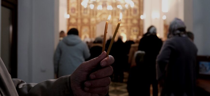 “Головне очищення має бути не зовнішнє, а внутрішнє” — священник з Буковини про звичаї Страсного тижня перед Великоднем