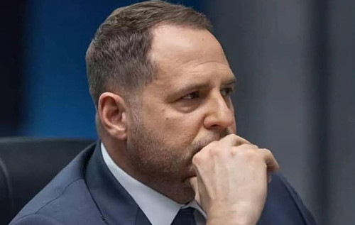 Андрій Єрмак прокоментував підозру від НАБУ: “Жодного будинку у мене немає, лише одна квартира та авто”