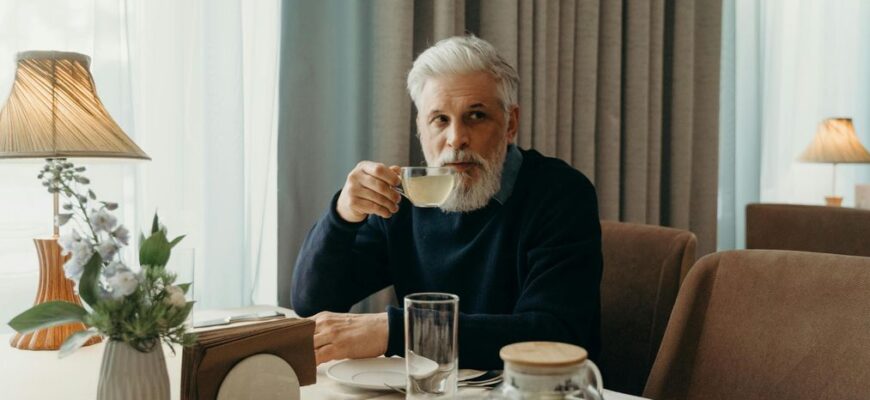 Який страховий стаж потрібен для пенсії: нові вимоги та важливі нюанси