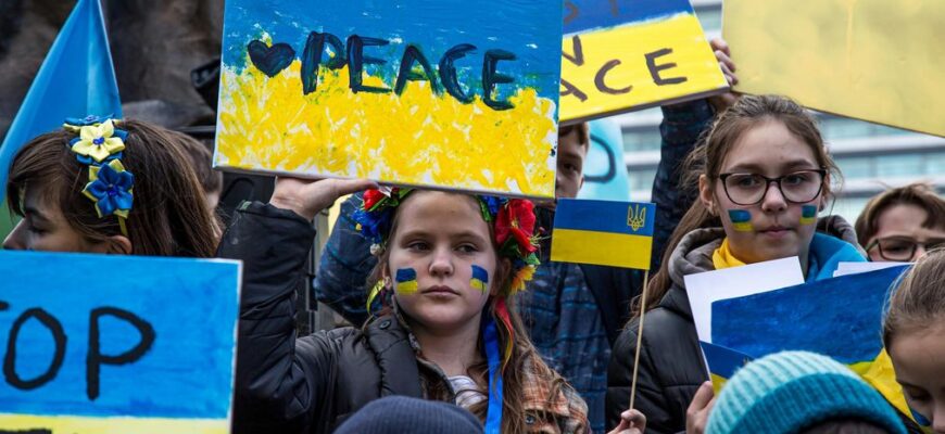 Кінець «старих правил»: що чекає на українців у Польщі після 2027 року
