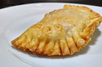 Ці чебуреки з Маріуполя варто памʼятати: як приготувати знамениті чир-чир