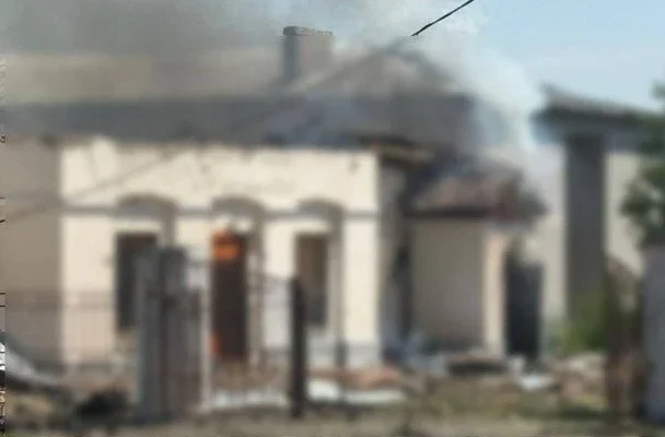 Ракетний терор у Балаклії: ворог цинічно вдарив по середмістю, є поранені