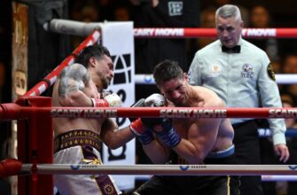 Усик брутально нокаутував Верховена: як український чемпіон переписав історію спорту