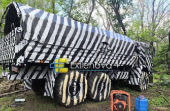 Дивний камуфляж окупантів: чому ворог почав малювати “зебру” на своїй техніці