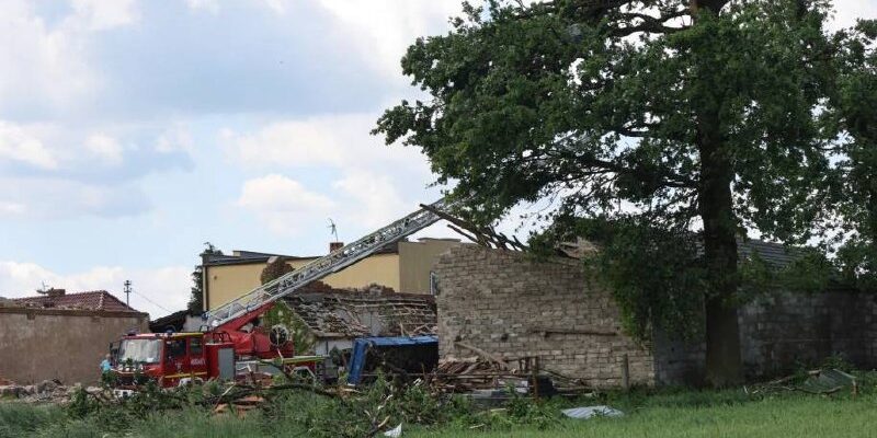 Смерч у Польщі: що відомо про катастрофічні наслідки стихії