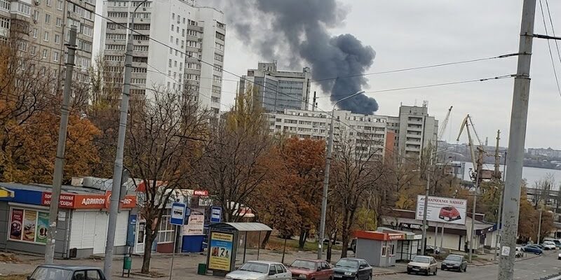 Пекельний ранок у Дніпрі: ворог завдав масованого удару по житловому кварталу