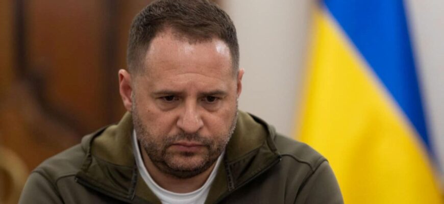 «Немає чому дивуватися»: перша заява Офісу президента про підозра Єрмаку