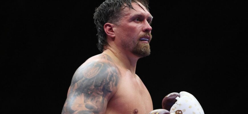 Усик готовий до реваншу з Верховеном: чемпіон назвав головну умову для повторного бою