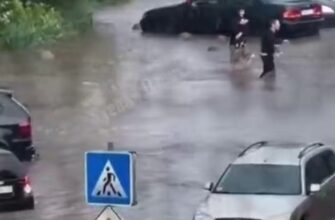 Стихія лютує: Київ та Одесу накрило аномальною зливою з градом