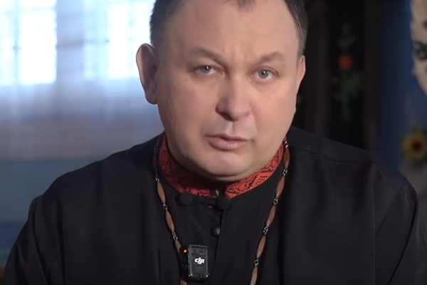 Чи обов’язково цілувати покійника в лоб: священик ПЦУ дав неочікувану відповідь