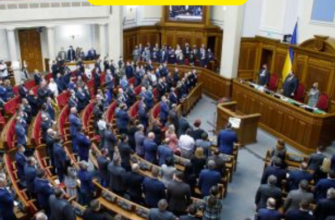 Грошова допомога до Дня Незалежності: хто з українців отримає виплати та чи варто чекати на кошти вже зараз?