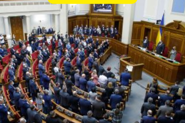 Грошова допомога до Дня Незалежності: хто з українців отримає виплати та чи варто чекати на кошти вже зараз?