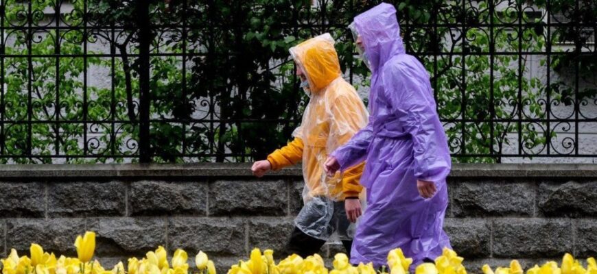 Негода в Україні: синоптики приготували «сюрприз» на завтра, до якого варто підготуватися кожному