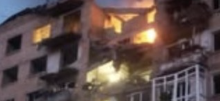 Російська ракета влучила в будинок відомих українських письменників: деталі жахливої атаки на Київ