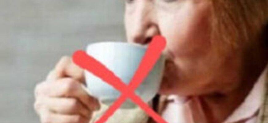 Шкідливий чай для літніх людей: чому «у жодному разі не можна пити» певні напої після 60 років