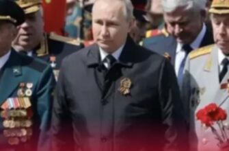 Микола Лукашенко на параді в Москві: чому син диктатора знову привернув увагу світу