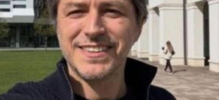Справжня «мама Сергія Притули» у 71 рік: волонтер вразив мережу свіжим фото найріднішої людини