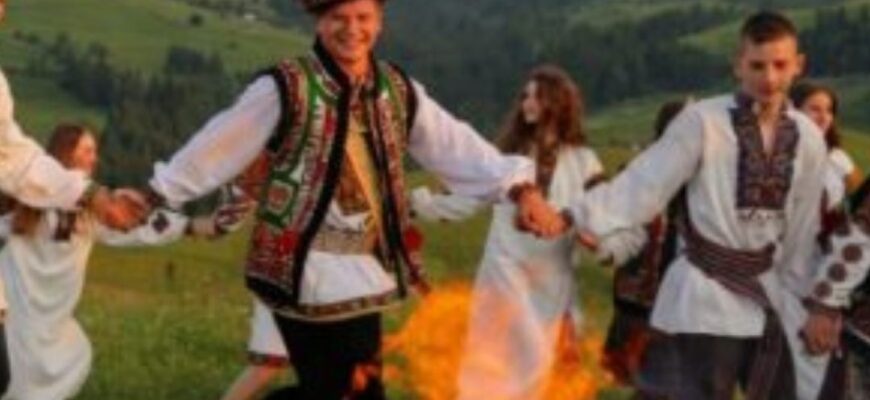 Одружується щоразу все таємніше: 42-річний ведучий “Світ навиворіт” Дмитро Комаров вдруге одягнув обручку?