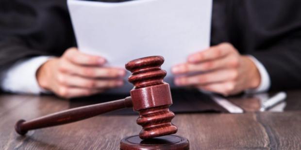 Поліцейські замовили послуги у вебкам-моделі – у фіналі її засудили до 3 років