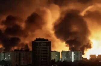 Російська атака на Київ: ворог вгатив по бізнес-центру, під завалами можуть бути люди