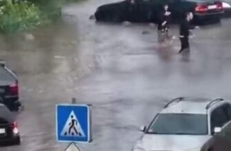 Стихія лютує: Київ та Одесу накрила нищівна злива з градом