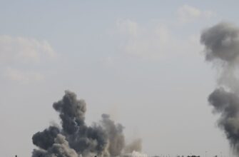 Масована атака на Одесу: ворожий дрон влучив у торговельний центр, є постраждалі