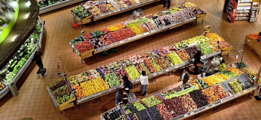 Порівняння цін на продукти: українка здивувала Мережу різницею вартості товарів у Румунії та Україні