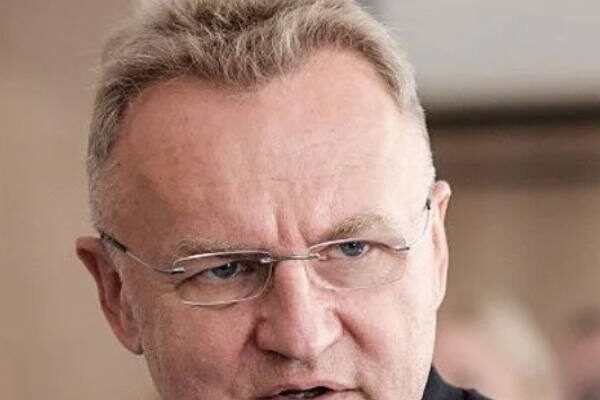 Тривожна заява Садового: чи відчувається напруження перед важливою конференцією у Польщі