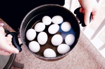 Секрет свіжості яєць: чому не варто поспішати викидати продукт, що сплив