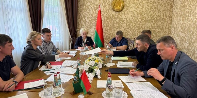 Дипломатичний прорив: як тригодинні переговори повернули українців додому