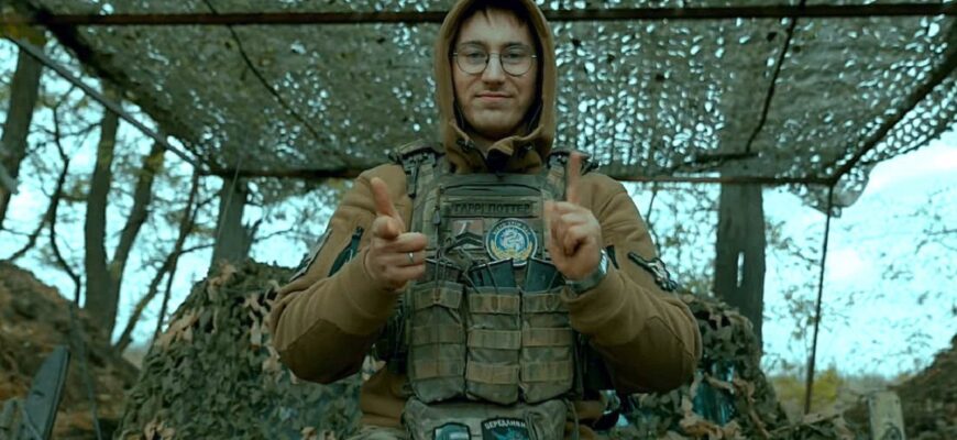 Співак проміняв сцену на казарму: переможець відомого шоу-проєкту став до лав ЗСУ