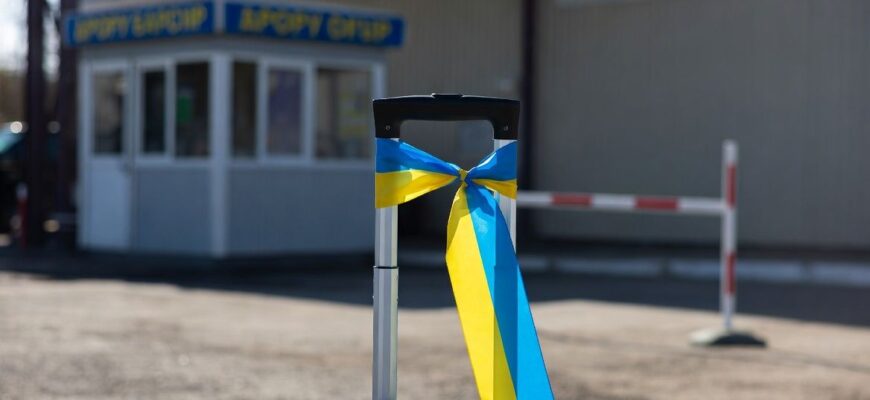 Масові відмови на кордоні: що перевіряють у поляків та як не залишитися перед шлагбаумом