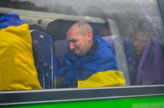 Неможливо стримати сльози: як на Чернігівщині зустрічають звільнених із полону