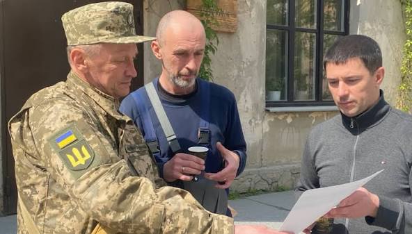 Мобілізація під питанням: чи змінять ситуацію в армії нові контракти?