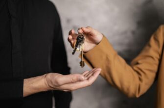 Квартира переходить одразу: що важливо врахувати при оформленні дарчої