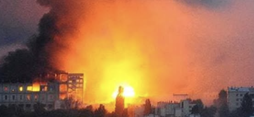 Нічна атака: що відомо про серію вибухів на заході України