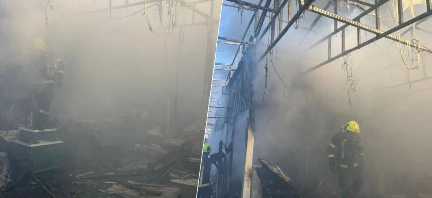 Стовп вогню та попіл: що залишилося від популярного місця у столиці після нічного удару