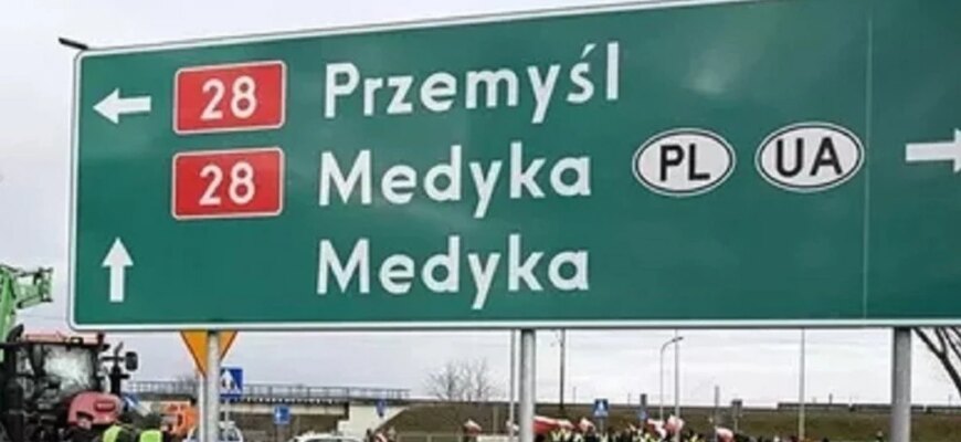 Польща готує масштабні обмеження на кордоні: що чекає на пасажирські перевезення