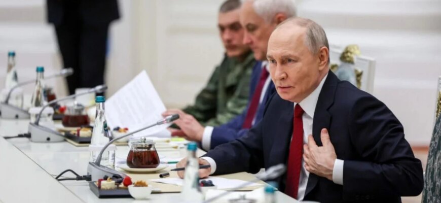 Інформаційна бульбашка диктатора: як у Кремлі викривляють реальність для Путіна