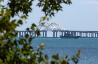 Кримський міст приречений: Стерненко розповів, коли окупанти втратять головну логістичну артерію