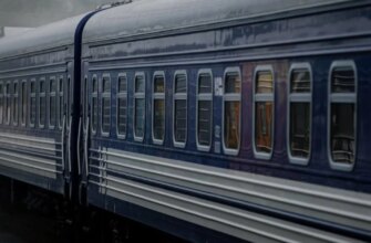 Росія вдарила по залізниці: атаковано вокзали і станції, є жертва