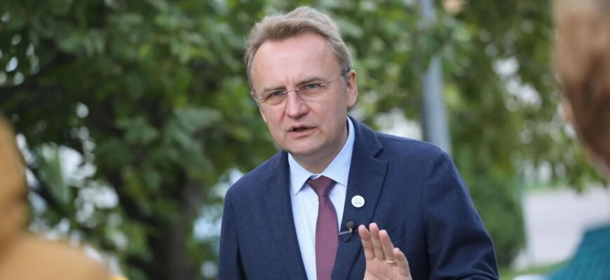 Гучний конфлікт: мер Львова готовий судитися з впливовим польським політиком