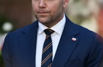 Дипломатичний скандал: Навроцький відповів на звинувачення Зеленського